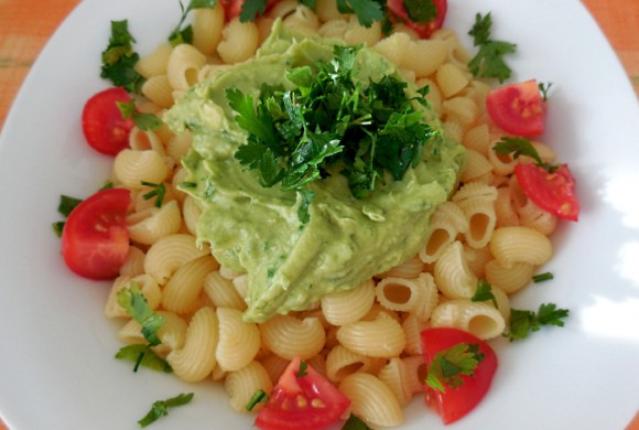 Tierleidfrei genießen: Avocado-Creme Tierleidfrei genießen: Avocado-Creme