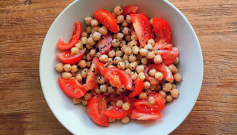 Tierleidfrei genießen: Kichererbsensalat Tierleidfrei genießen: Kichererbsensalat