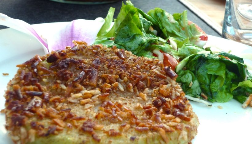 Tierleidfrei genießen: Kohlrabischnitzel mit Salzbrezlpanade Tierleidfrei genießen: Kohlrabischnitzel mit Salzbrezlpanade
