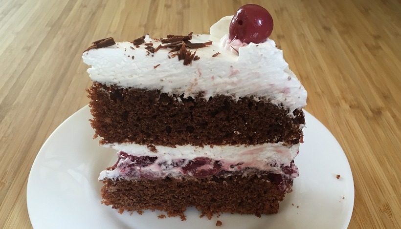 Tierleidfrei genießen: Schwarzwälder Kirschtorte Tierleidfrei genießen: Schwarzwälder Kirschtorte
