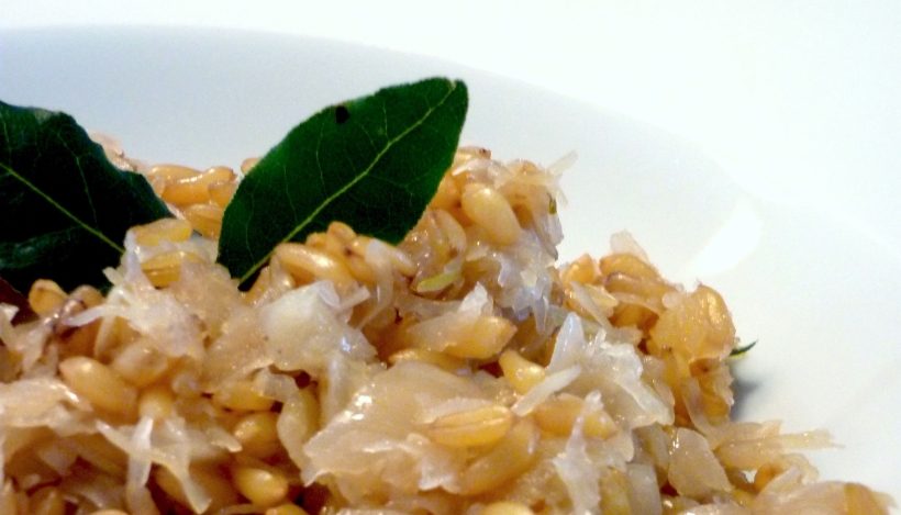 Tierleidfrei genießen: Kamut-Sauerkraut-Pfanne Tierleidfrei genießen: Kamut-Sauerkraut-Pfanne
